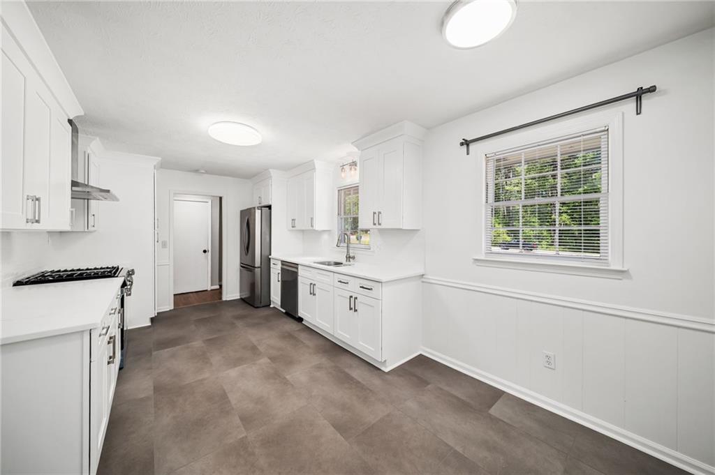 641 Gordon Combs Road NW