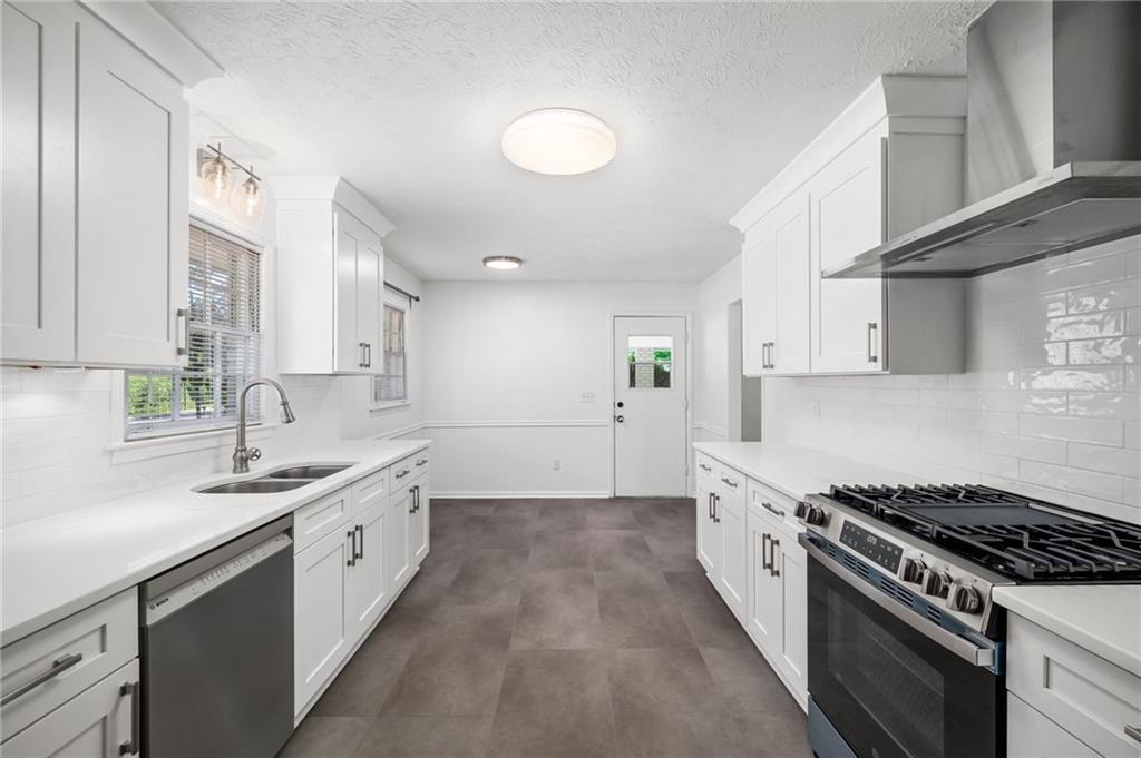 641 Gordon Combs Road NW