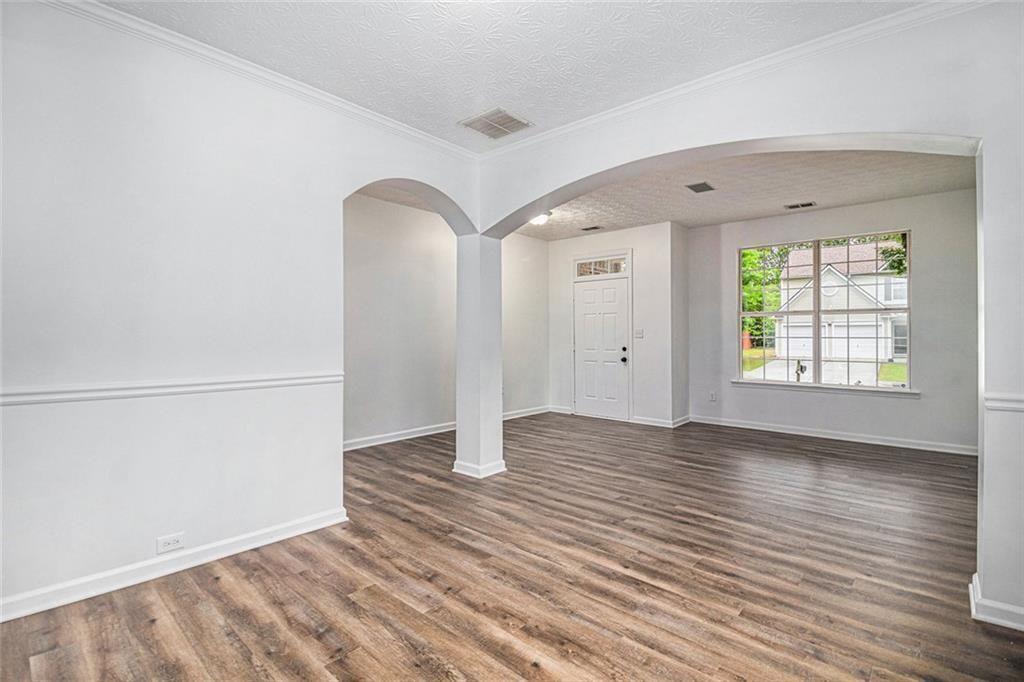 7454 Silver Arrow Trail SE