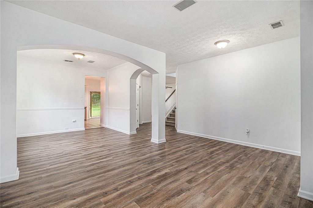 7454 Silver Arrow Trail SE