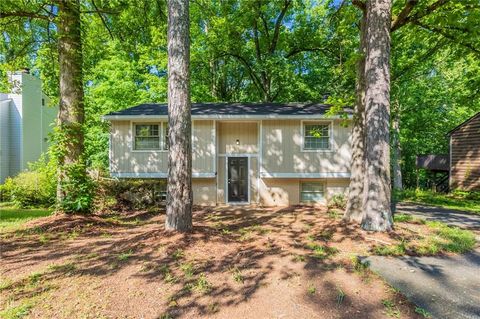 Photo of 5372 Martins Crossing Road, Stone Mountain, GA 30088 (MLS # 7664039)