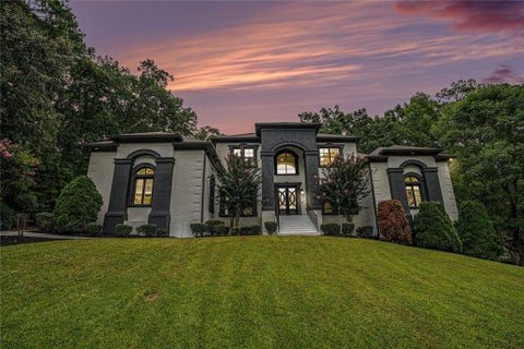 Homes For Sale - 4025 Cascade Road<br/> Atlanta, GA 30331