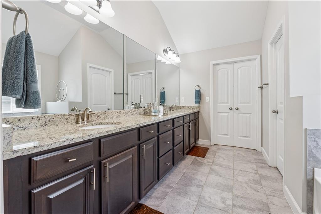 4050 Danbury Farms Drive, Cumming, Georgia image 26