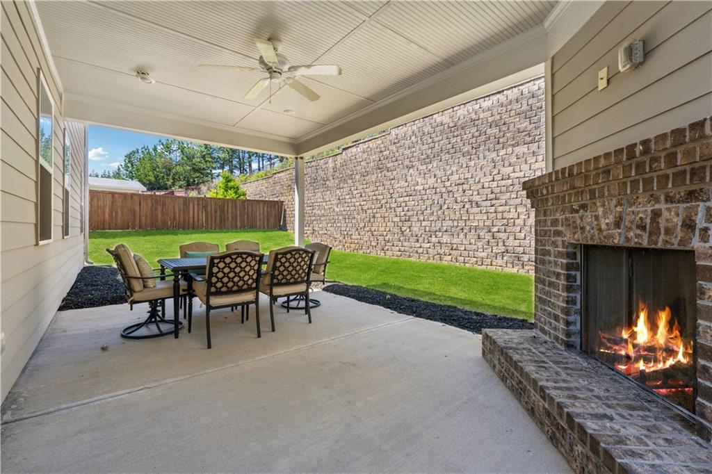 4050 Danbury Farms Drive, Cumming, Georgia image 20