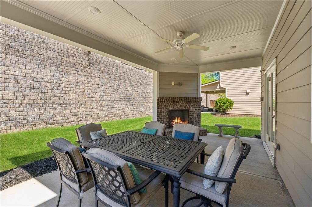 4050 Danbury Farms Drive, Cumming, Georgia image 19