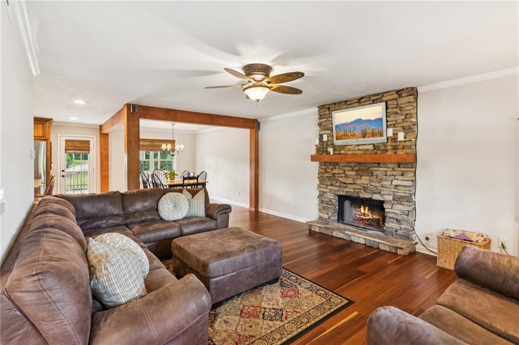 4409 Waterman Drive