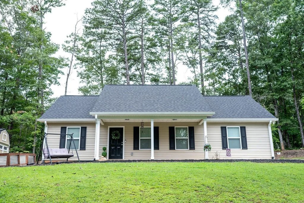 2180 Ben Higgins Road