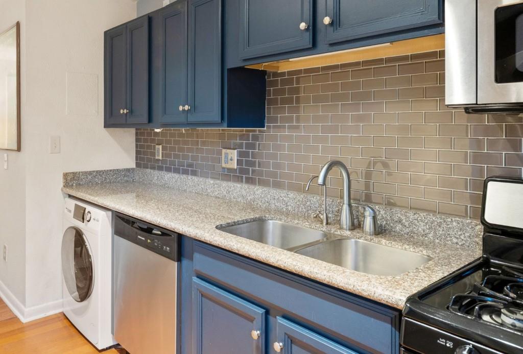 1355 Euclid Avenue NE 21B