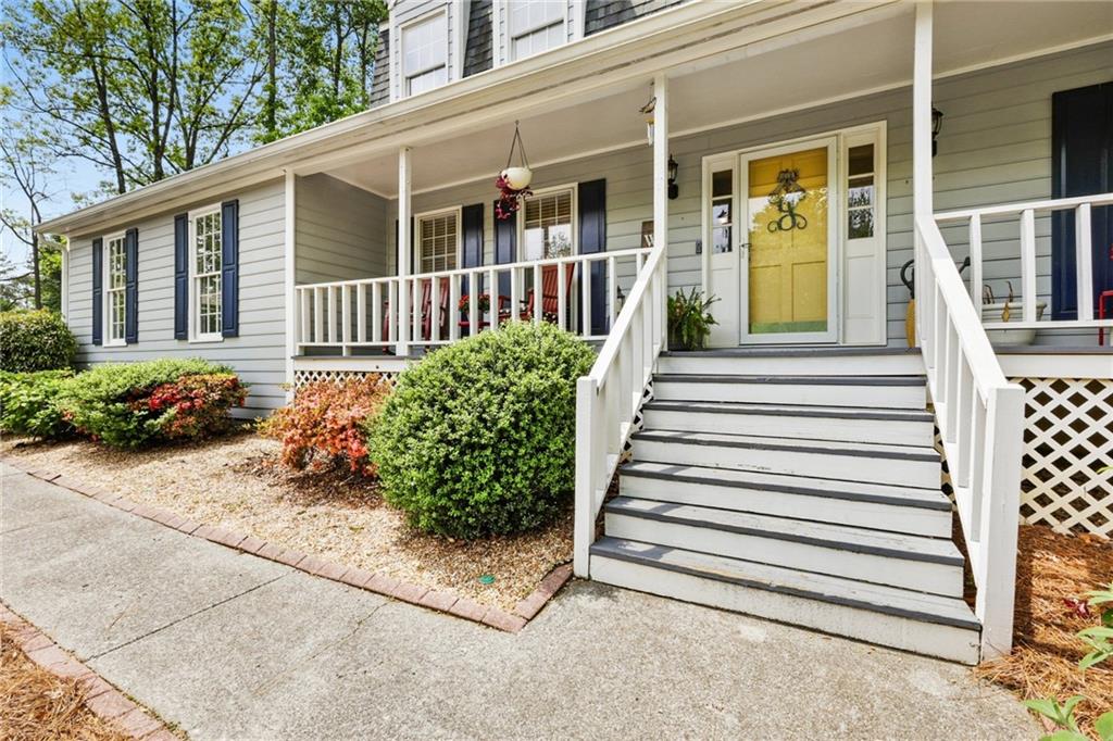 1767 Hunters Trace, Lilburn, Georgia image 2