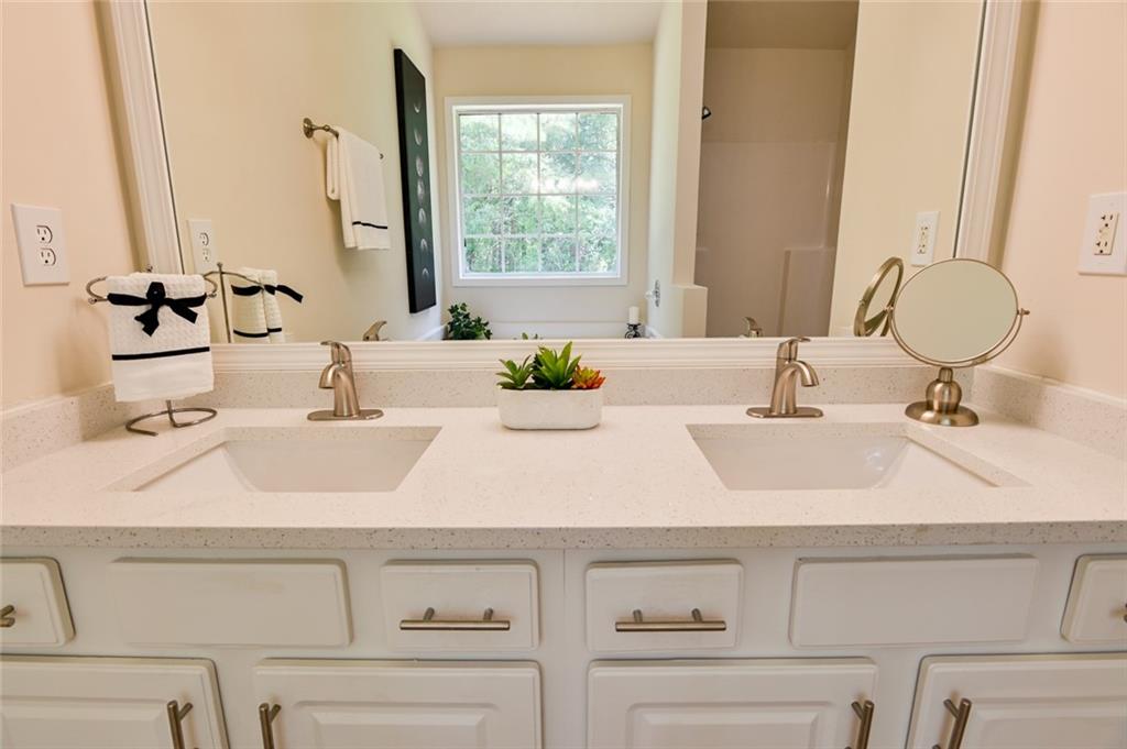 Elliott Grove - Residential
