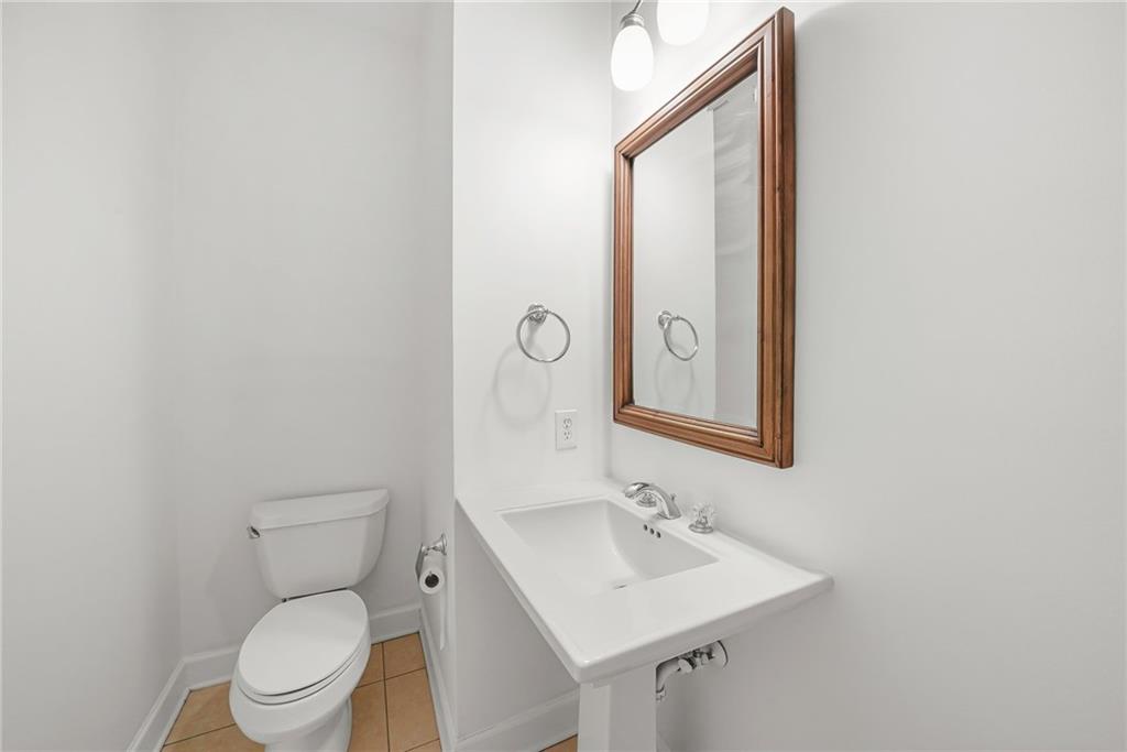 3071 Lenox Road NE 11