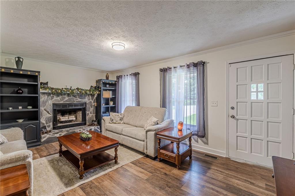 4325 Dawning Lane