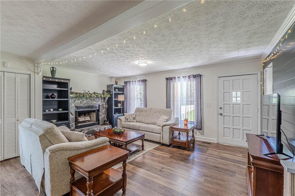 4325 Dawning Lane