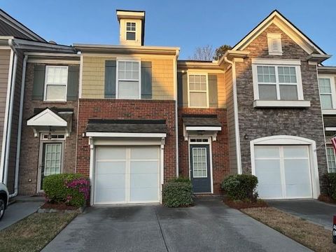 Townhouse For Sale - 2059 Lakeshore Overlook Drive<br/> Kennesaw, GA 30152