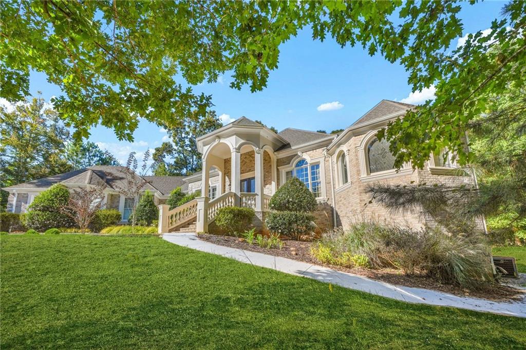 1565 Mountain Shadow Trail
