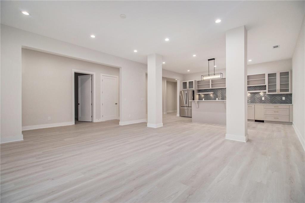 Echelon - Residential