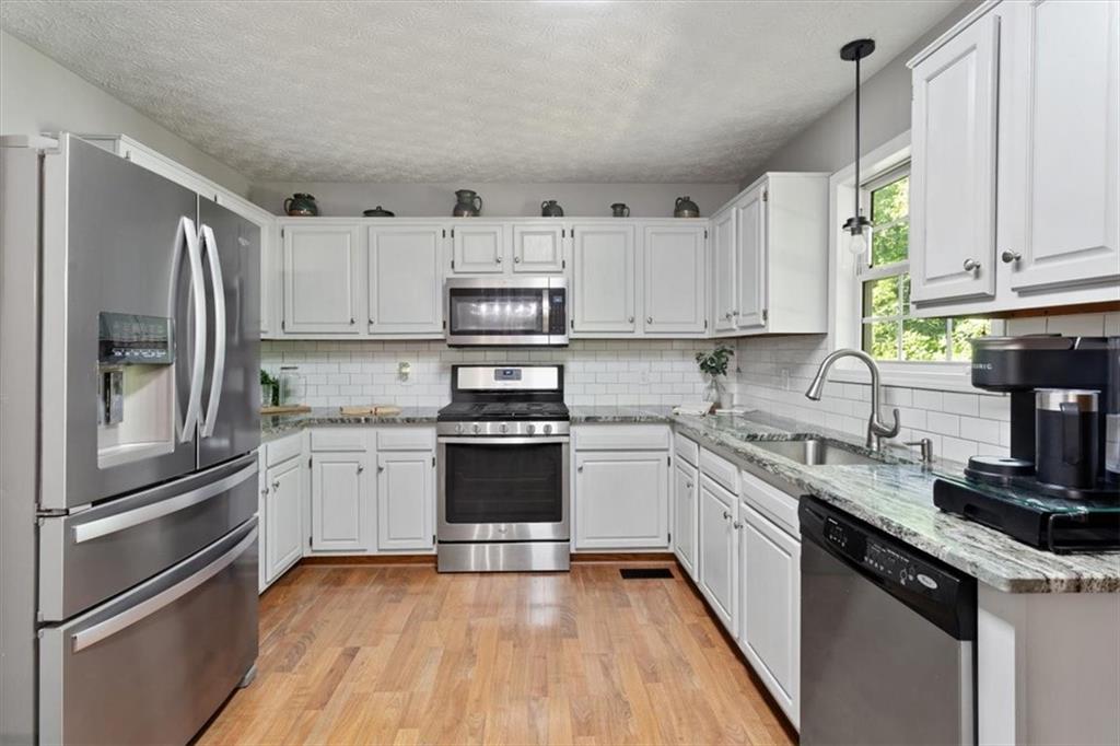 208 Timberline Drive