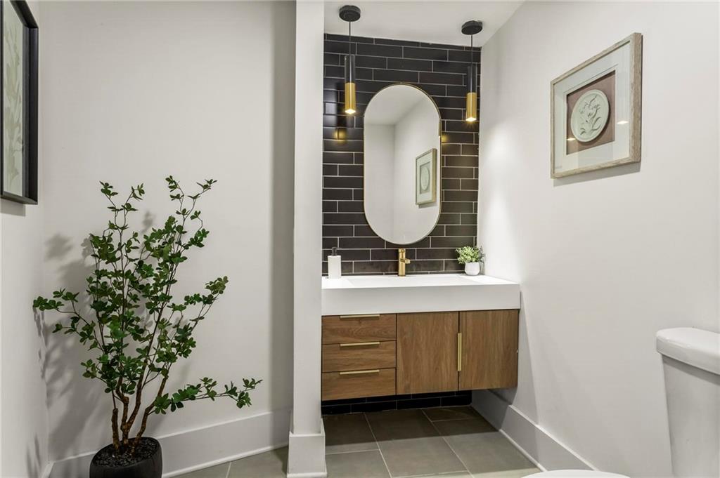 Sandy Springs - Residential