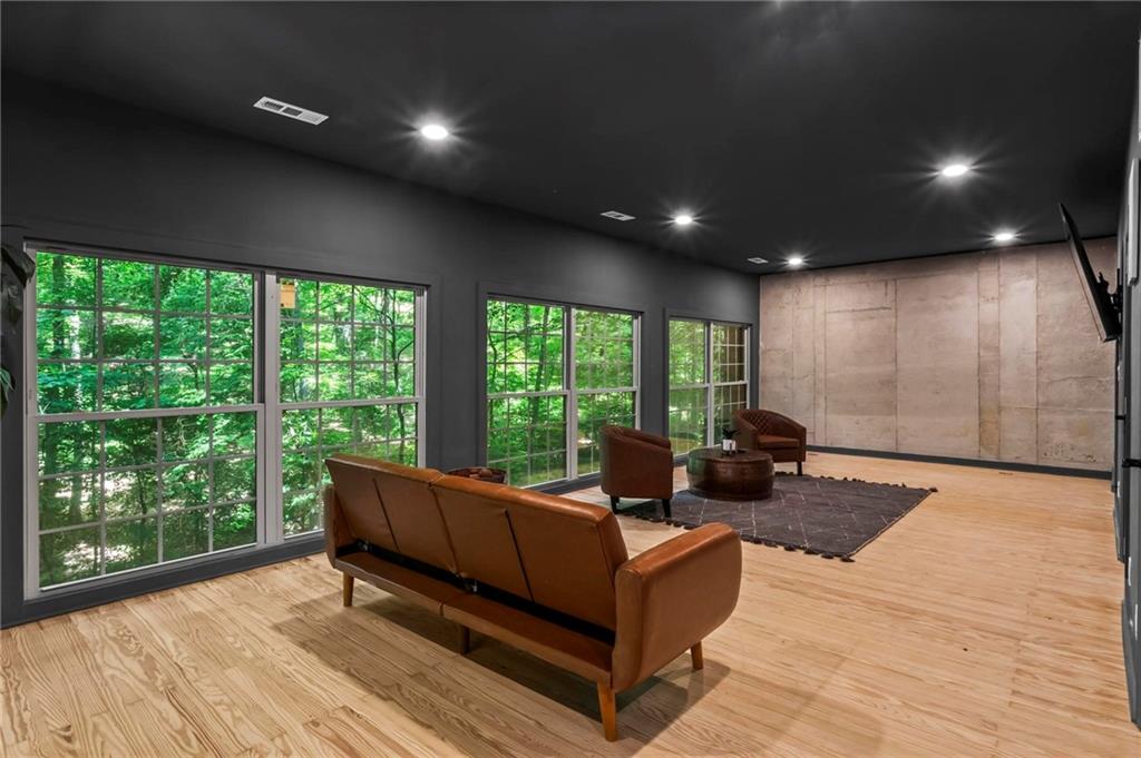 Sandy Springs - Residential