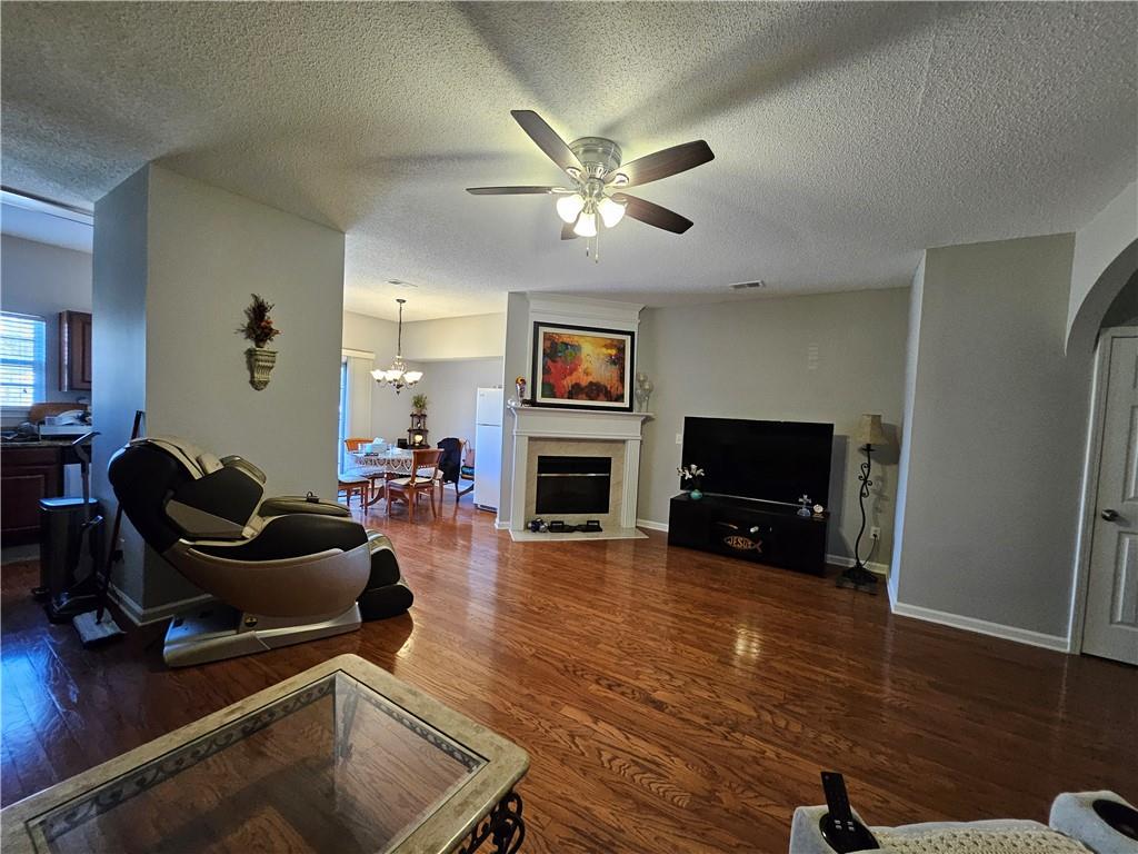 3835 Pleasant Oaks Drive, Lawrenceville, Georgia image 8