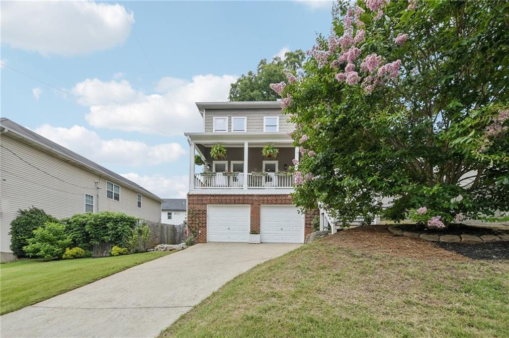 218 South Avenue SE