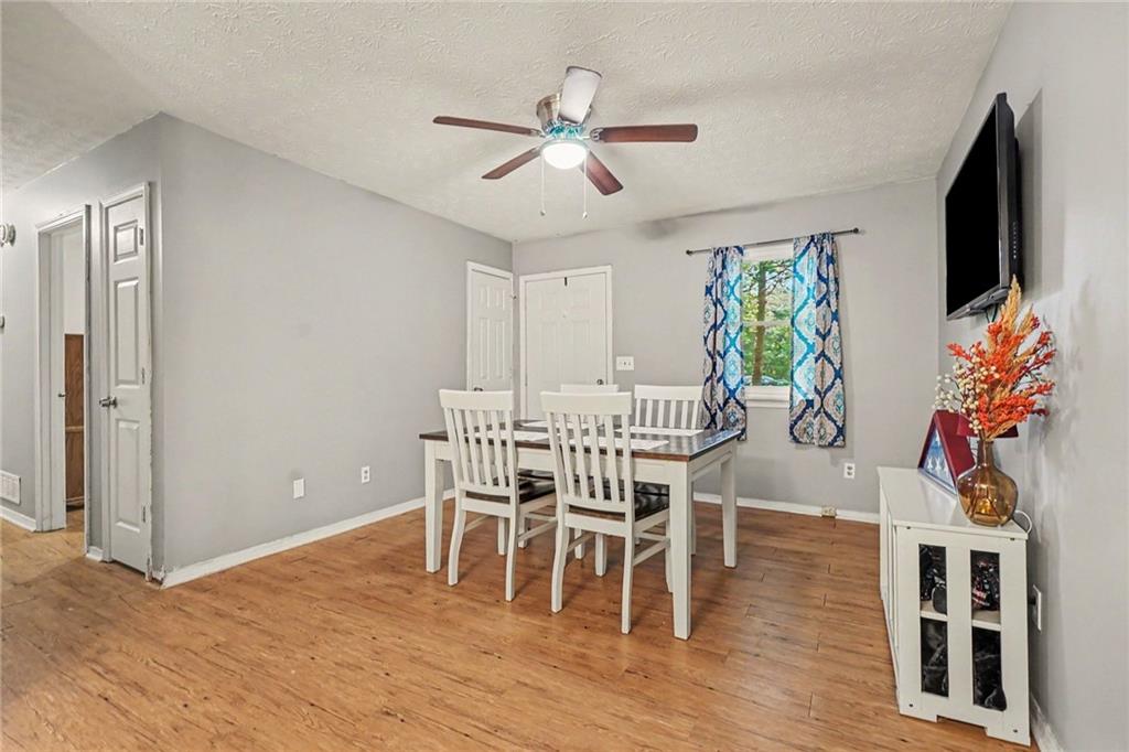 2262 Everett Court