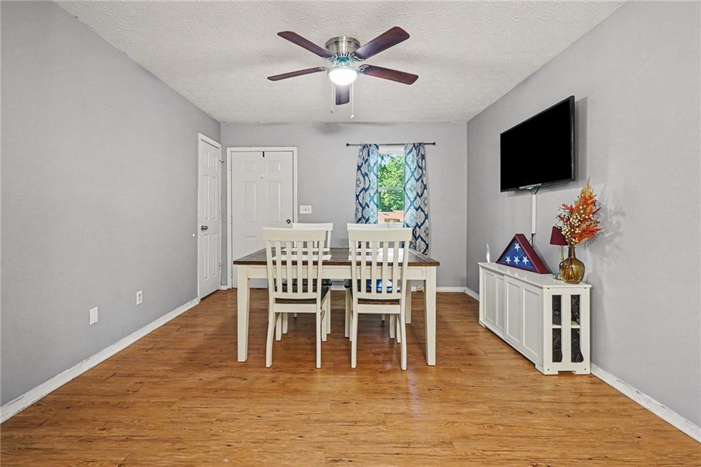 2262 Everett Court