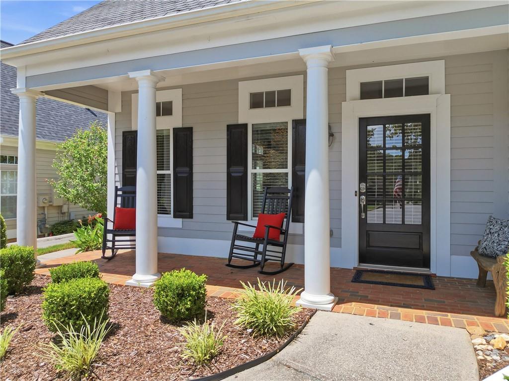 306 Pinehurst Way