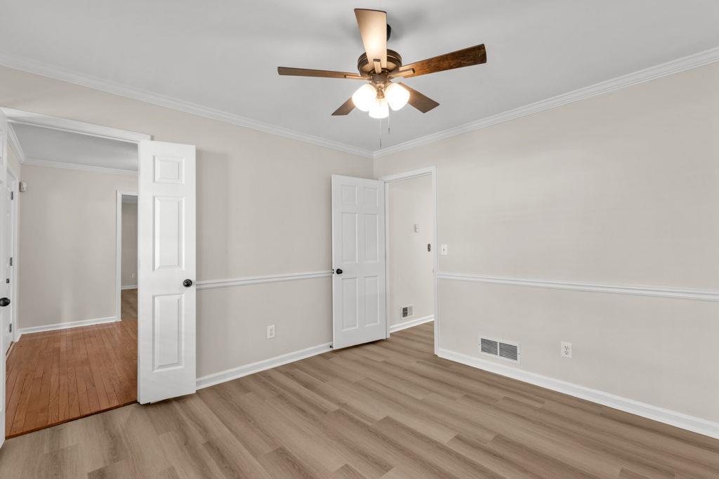 2611 Rock Point Lane, Snellville, Georgia image 13