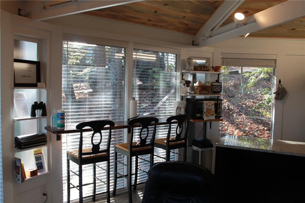 101 Treetopper Circle