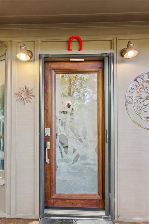 101 Treetopper Circle