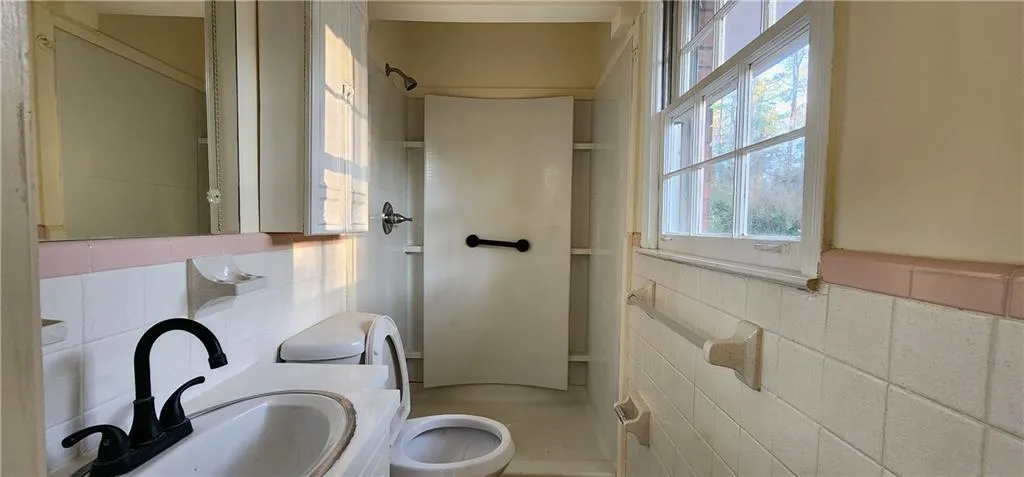 Snellville, Georgia 30078, United States, 4 Bedrooms Bedrooms, ,4 BathroomsBathrooms,Residential,Active,87000