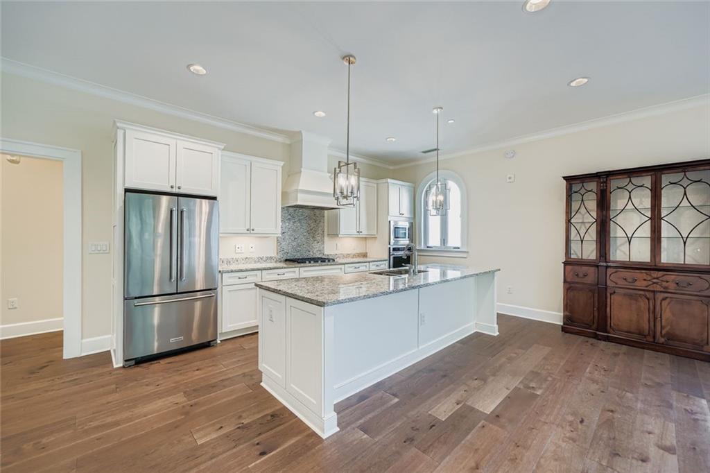 229 Peachtree Hills Avenue NE 5308