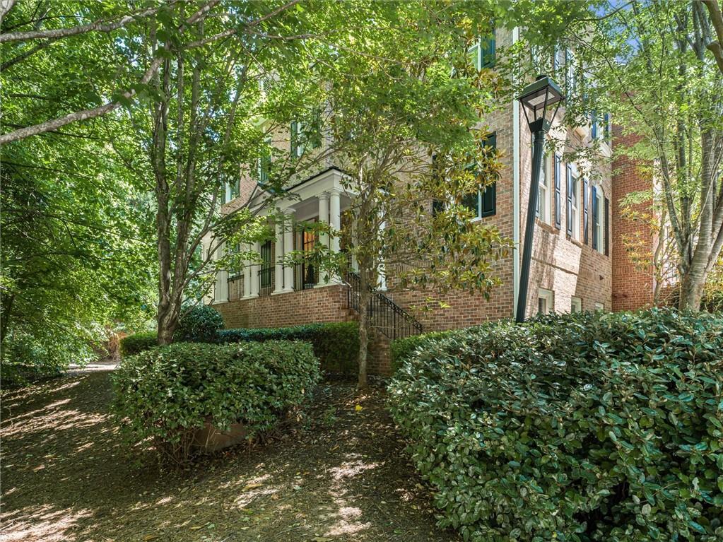 1207 New Haven Court