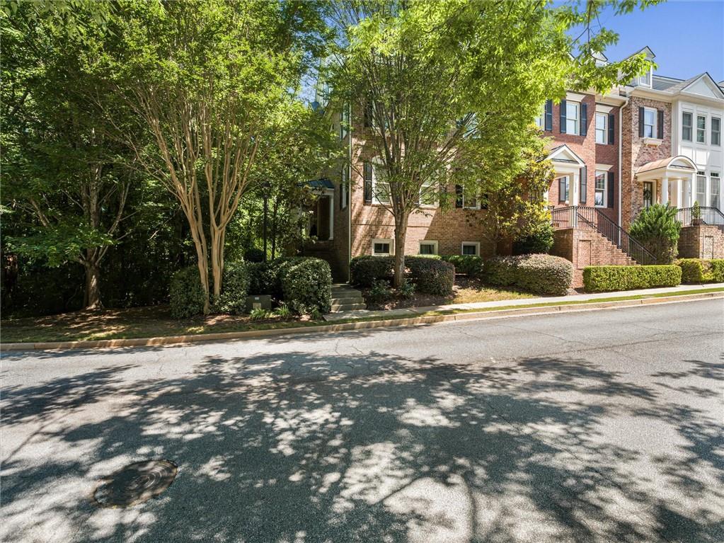 1207 New Haven Court