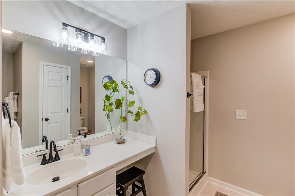 6307 Shoreview Circle, Flowery Branch, Georgia image 17