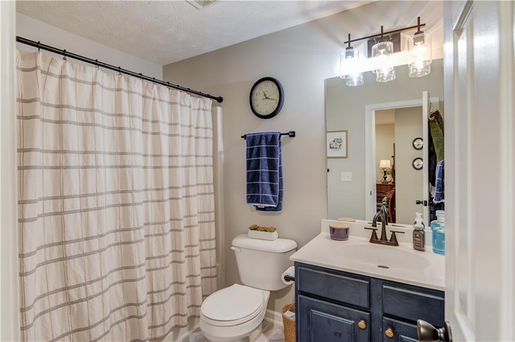 6307 Shoreview Circle, Flowery Branch, Georgia image 22