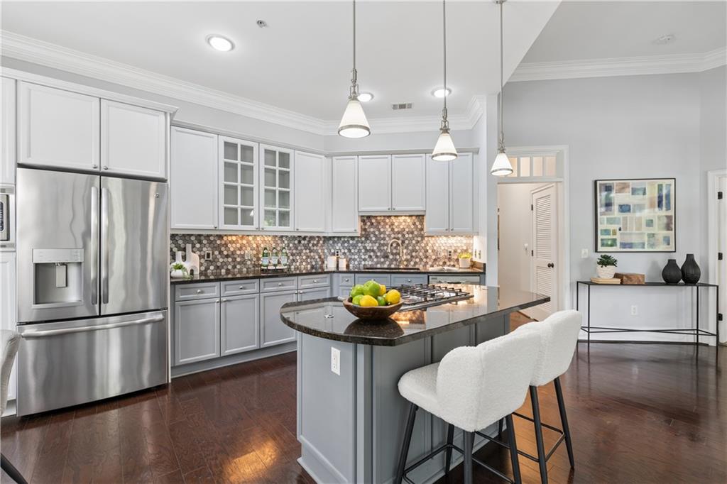 825 Highland Lane NE 1308