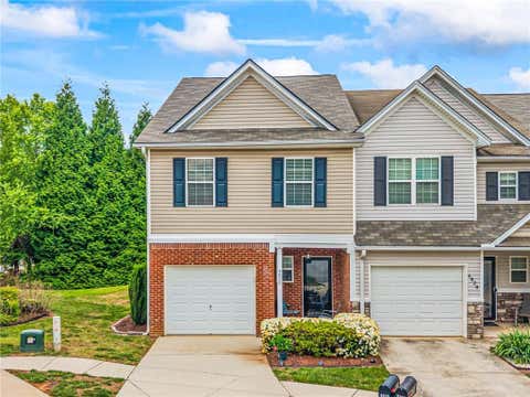 Homes For Sale - 4830 Zephyr Cove Place<br/> Hall County, Flowery Branch, GA 30542