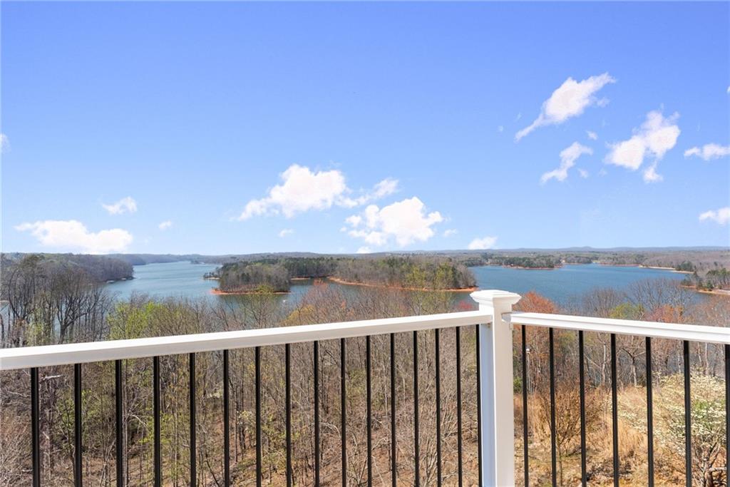 3518 Lake Breeze Lane