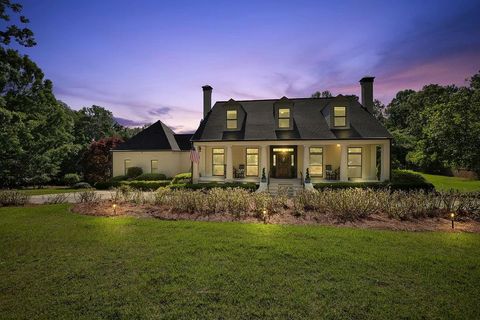 A home in Flowery Branch