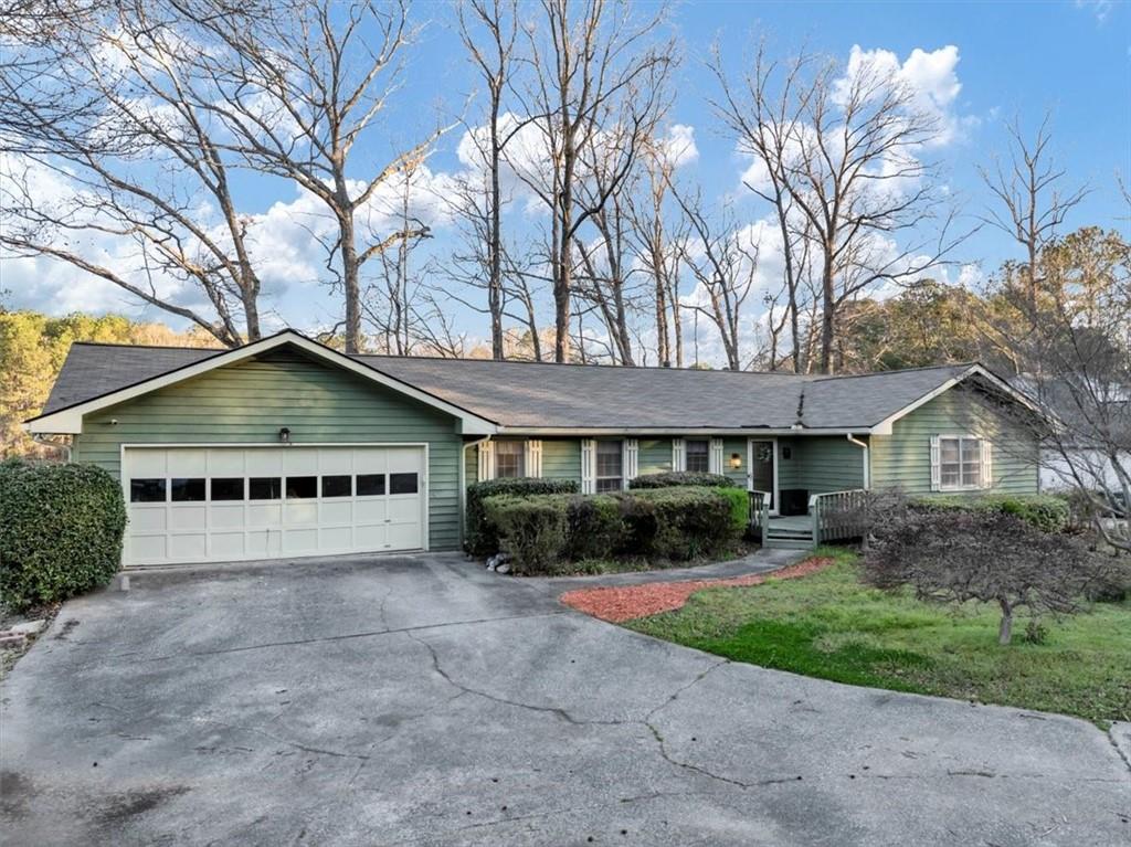 4258 Rocky Ledge Way, Snellville, Georgia image 3