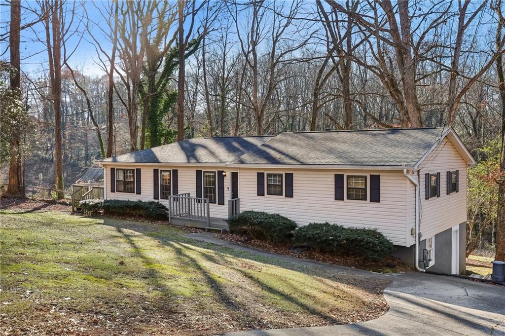 409 Katherine Lane, Woodstock, Georgia image 1