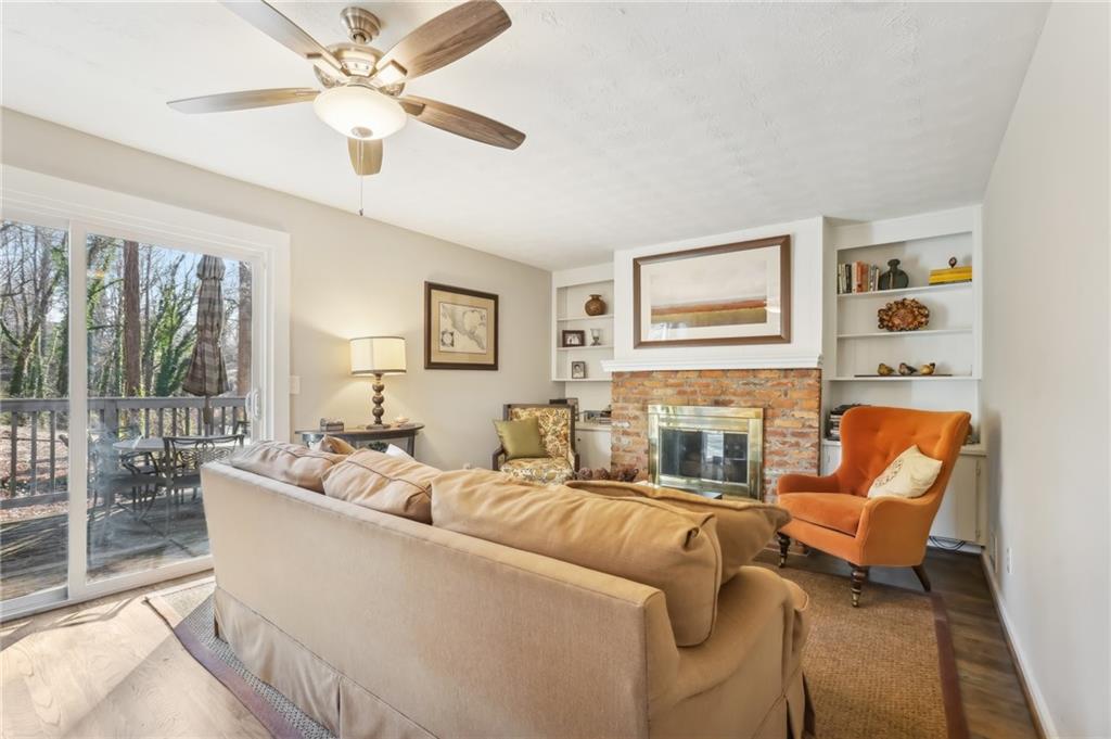 409 Katherine Lane, Woodstock, Georgia image 5