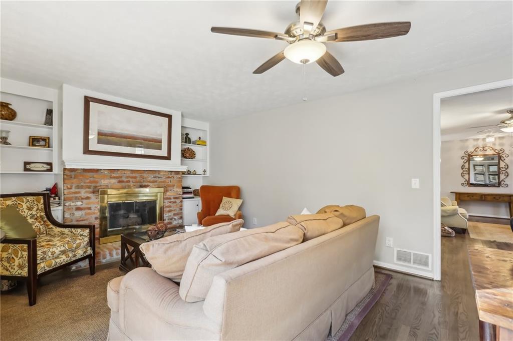 409 Katherine Lane, Woodstock, Georgia image 7