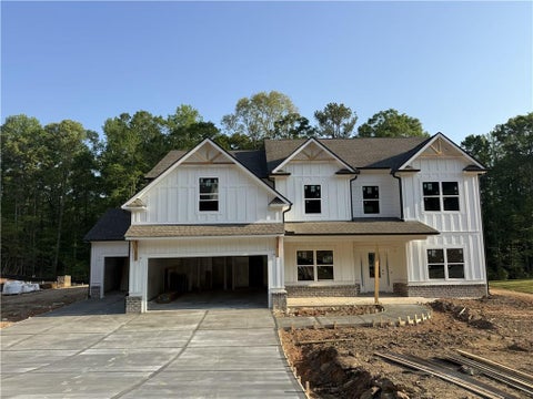 Homes For Sale - 1315 Birch Way<br/> Loganville, GA 30052