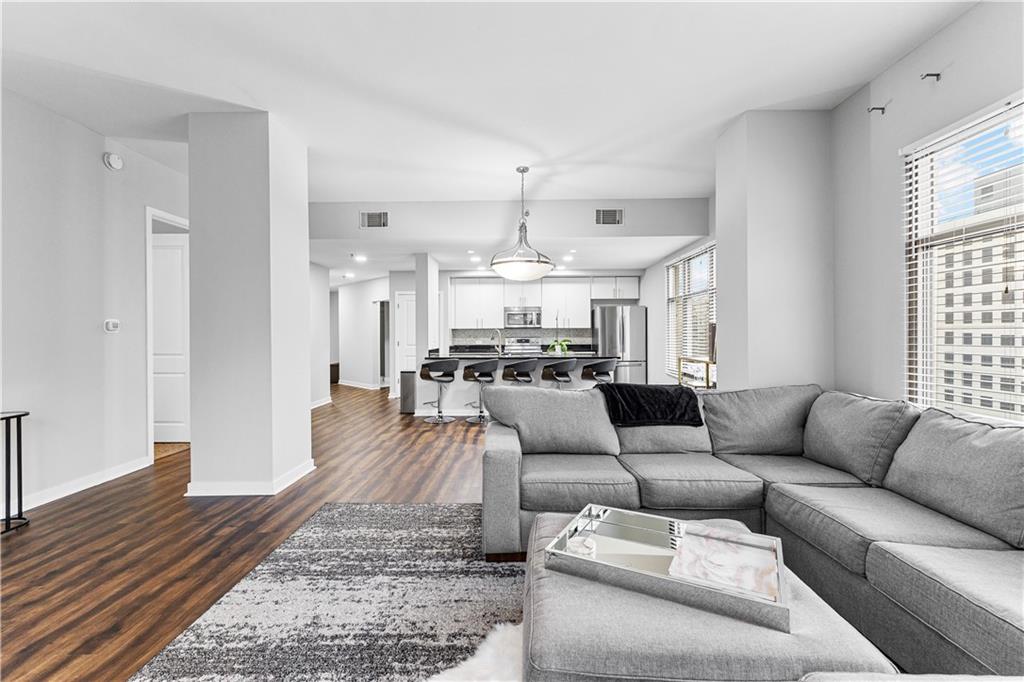565 Peachtree Street NE 804