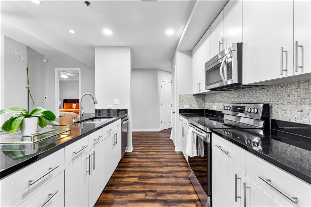 565 Peachtree Street NE 804