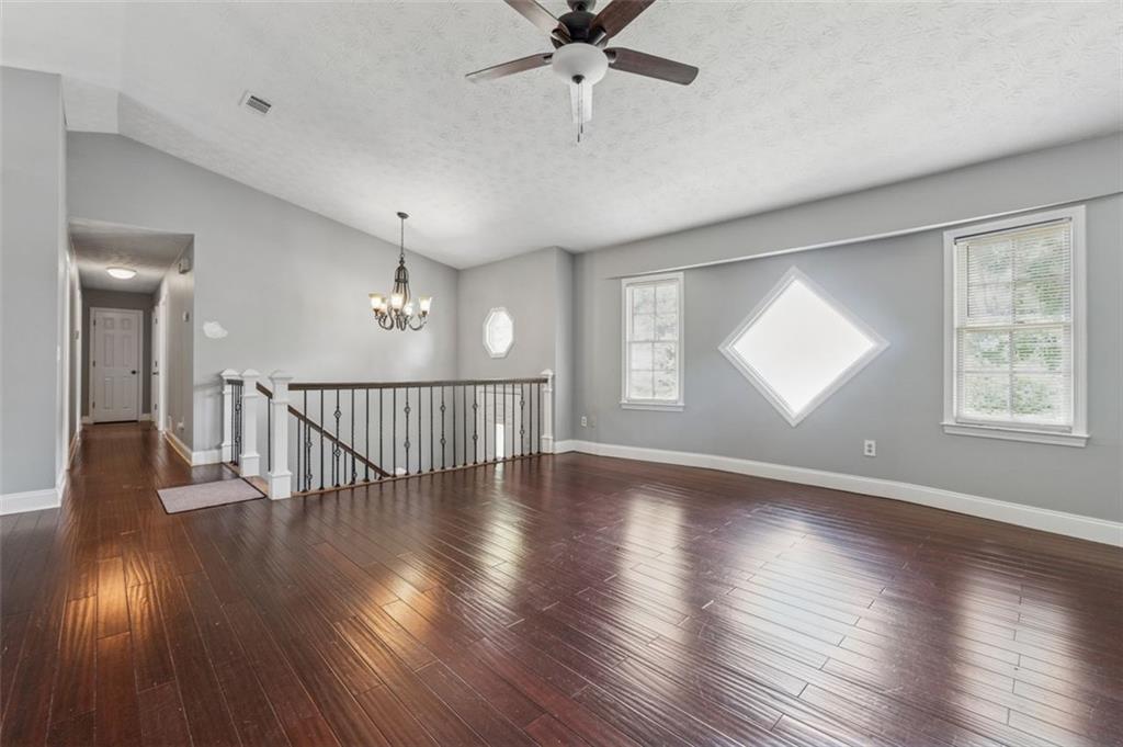 185 Hickory View Drive, Lawrenceville, Georgia image 4