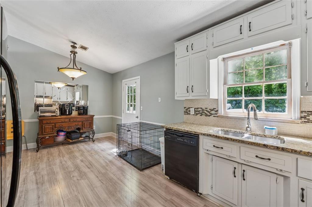 185 Hickory View Drive, Lawrenceville, Georgia image 8